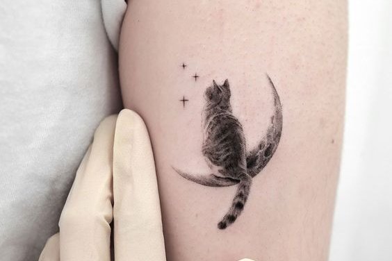 tatuaje luna