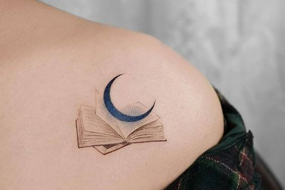tatuaje luna