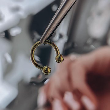 Formación piercing en Alicante