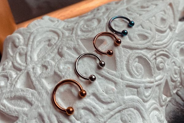 Formación piercing en Alicante