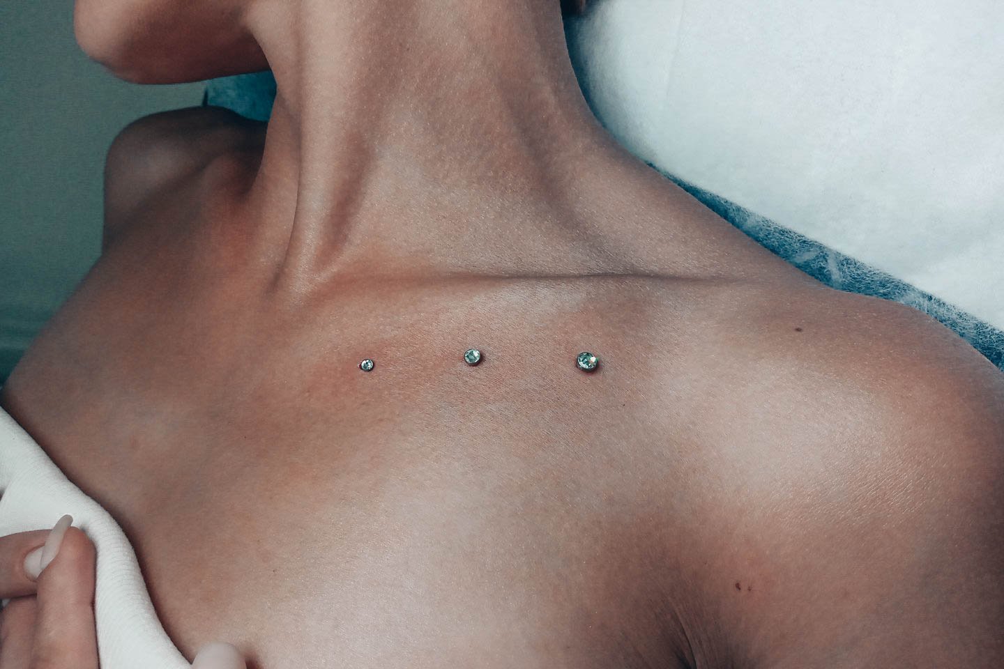 Piercing microdermal