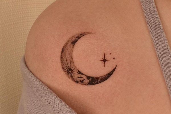 tatuaje luna