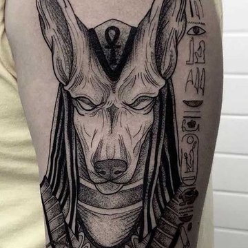 tatuaje anubis