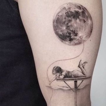 tatuaje luna