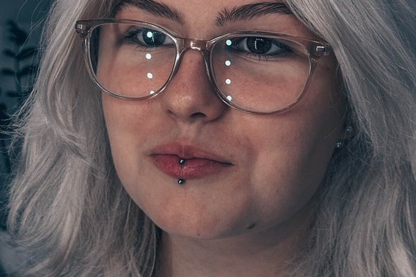 labret vertical