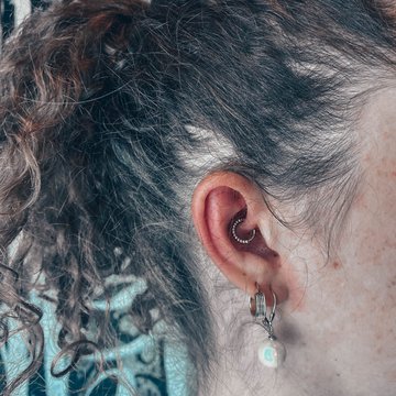 piercing daith