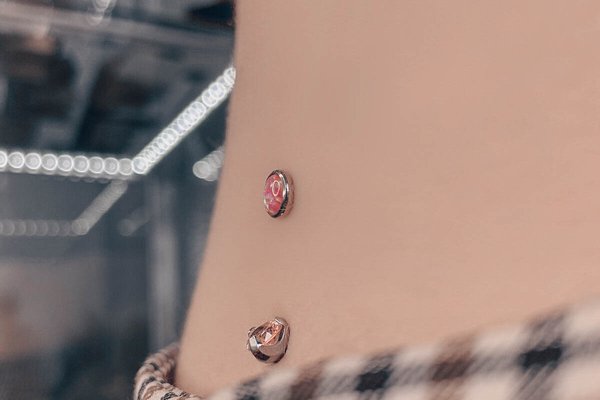 Piercing microdermal